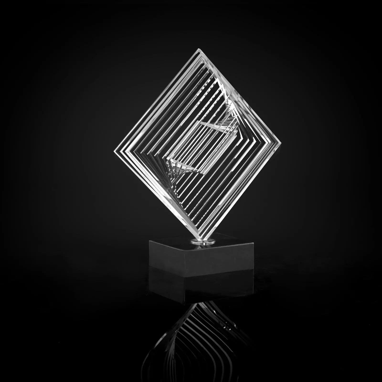 Melodious Tune Silver Stylish Sculpture