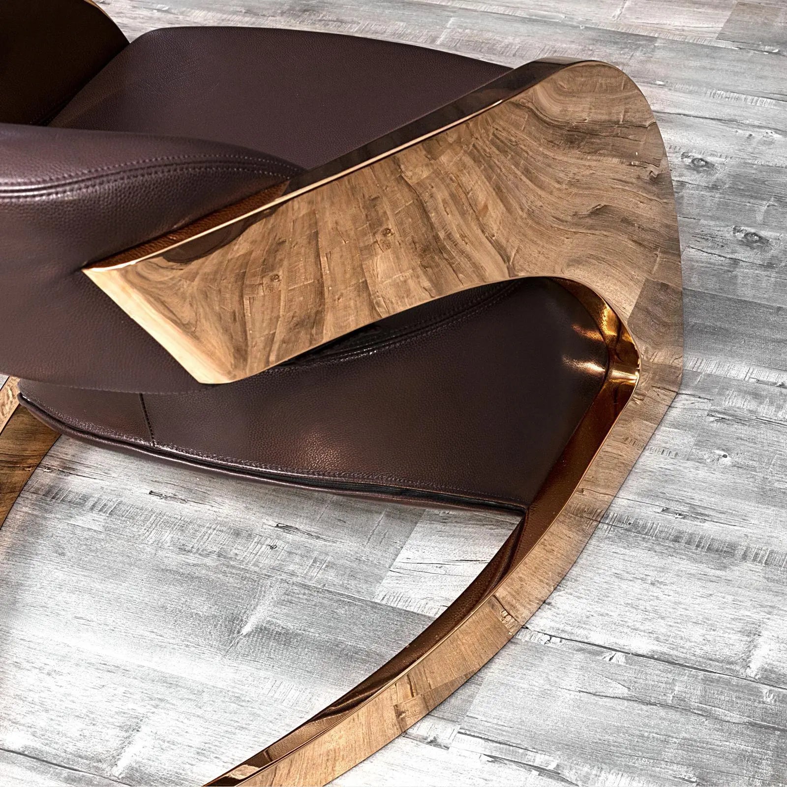 New Zetta RG Brown Luxury Accent Chair RG