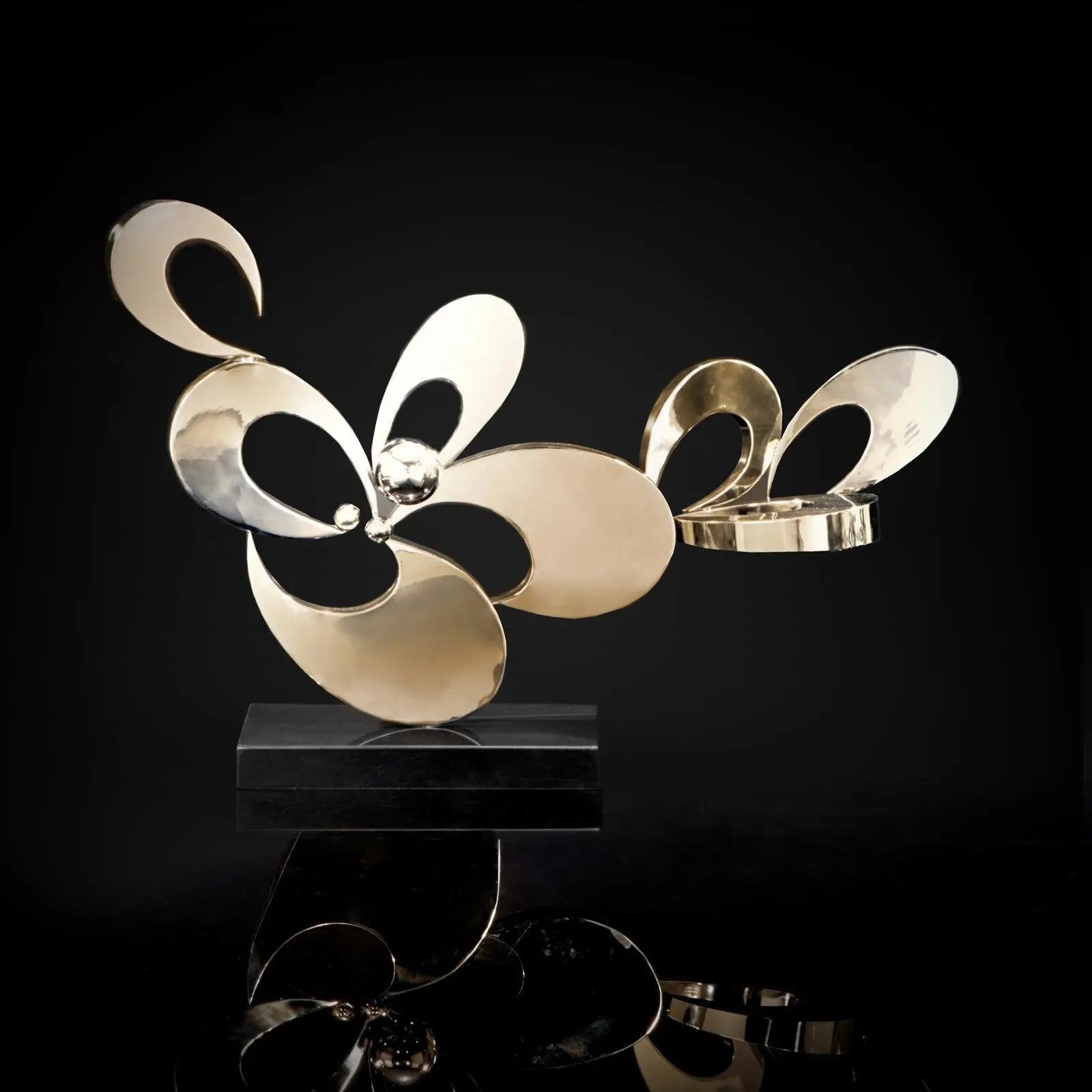 Shoal Cg Modern Sculpture